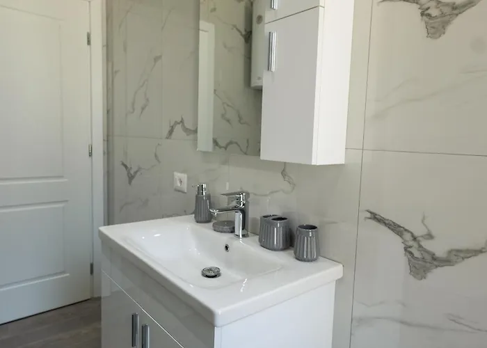 Apartament Endri's Korcza